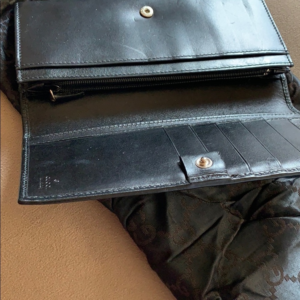 Black Leather Gucci Wallet - Picture 3 of 4